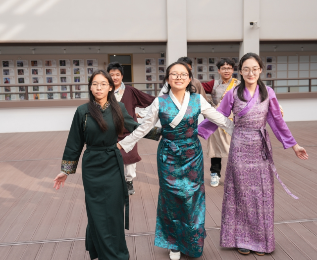 孩子们的笑脸更绚烂学业成果稳步提高综合素质显着增强